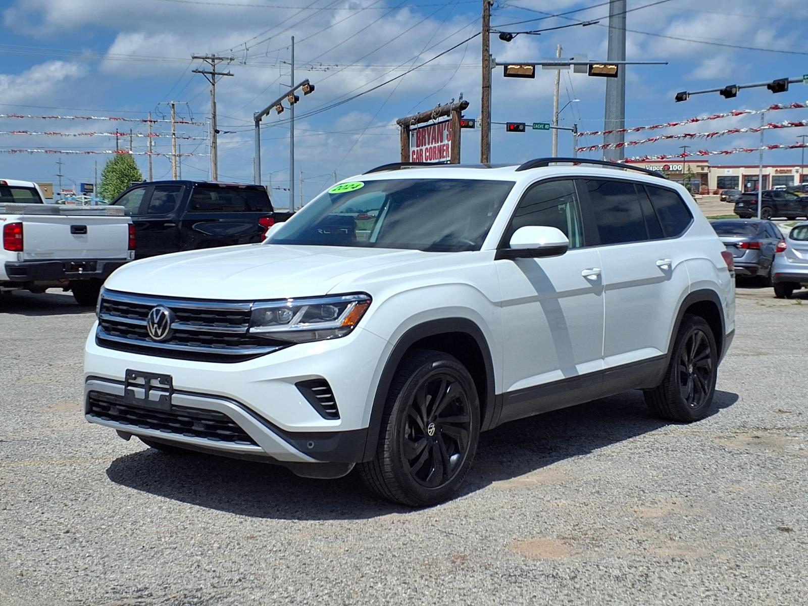 2022 Volkswagen Atlas 3.6L SE w/Tech 4MOTION's photo