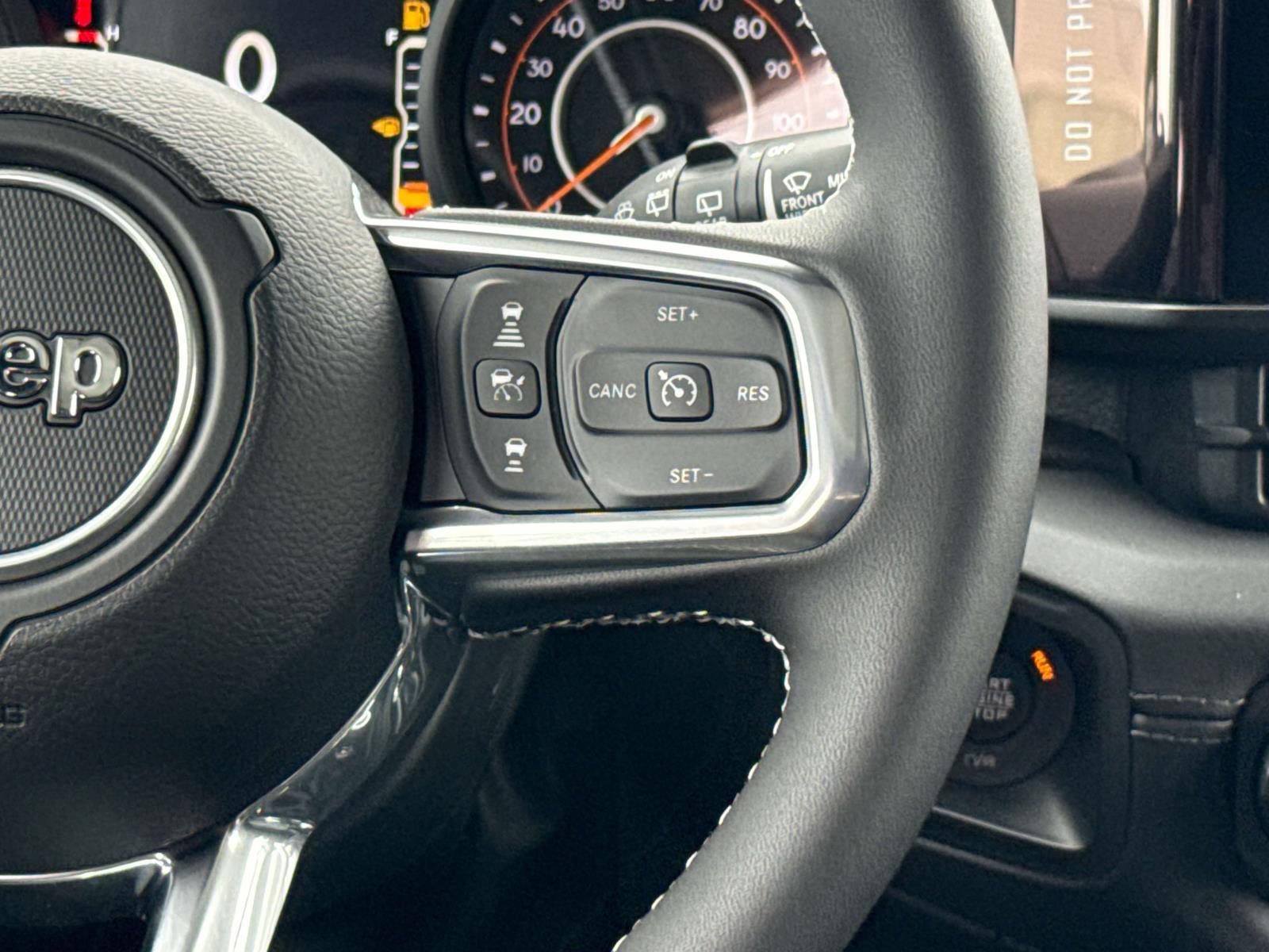 2025 Jeep Wrangler 4-Door Sahara - Photo 16