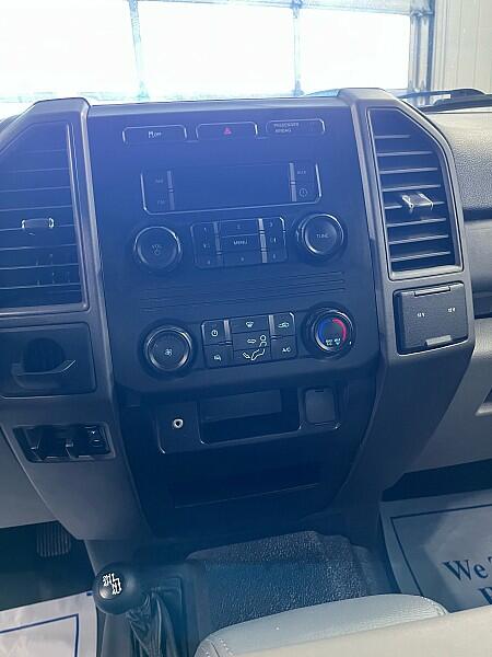 2019 Ford F-350 Super Duty Chassis Cab XL - Photo 19