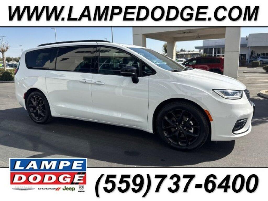 2026 Chrysler Pacifica Used   Pacifica Limited