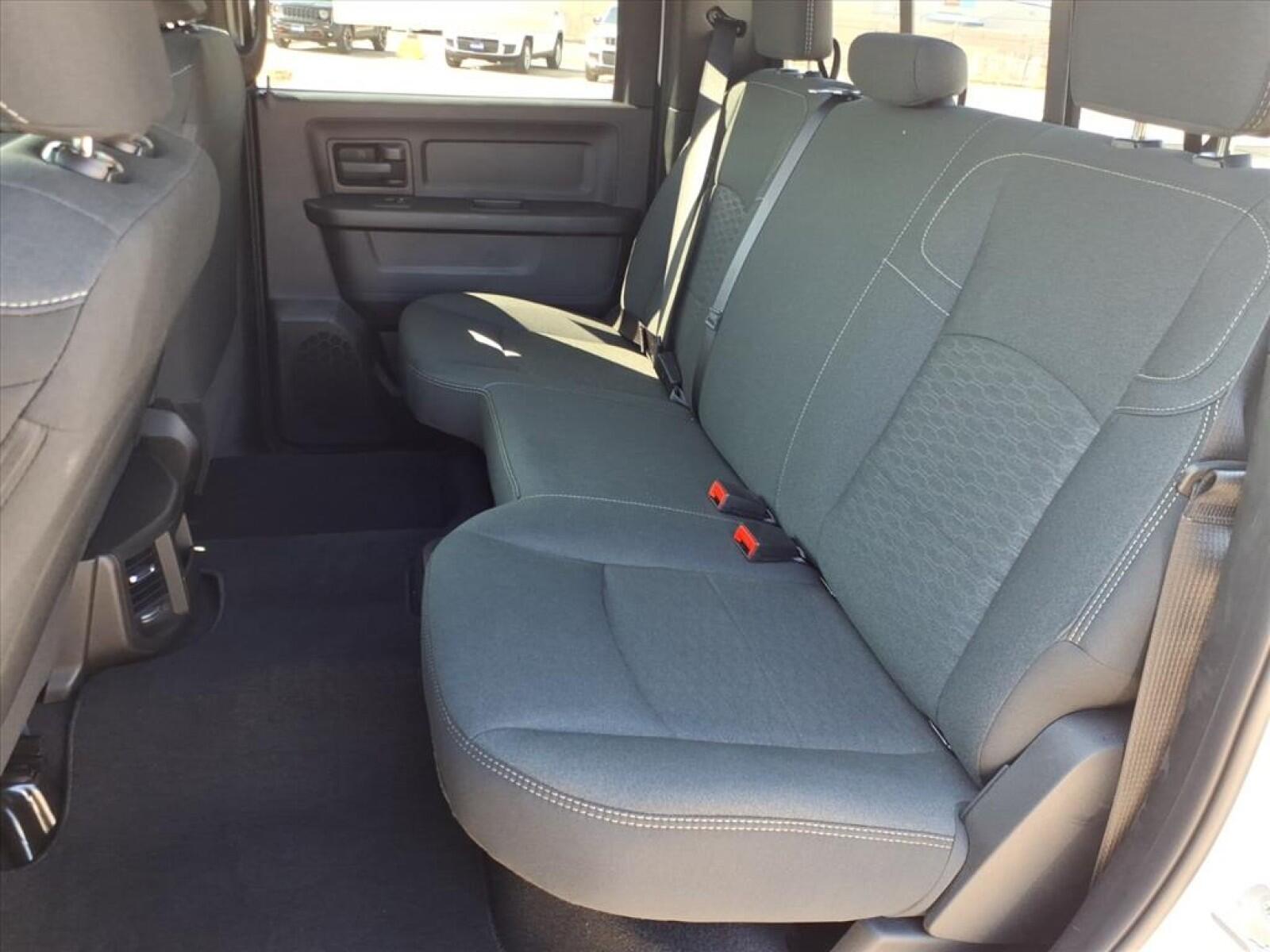 2026 RAM 2500 Tradesman/Black Express - Photo 9