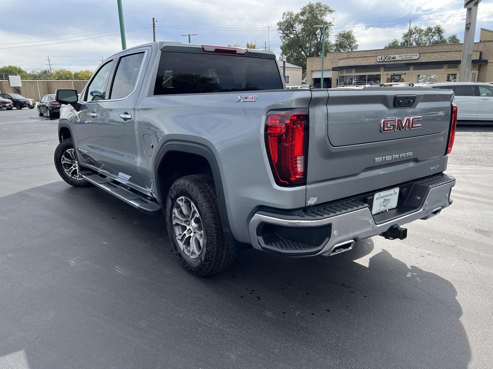 2026 GMC Sierra 1500 SLT - Photo 11