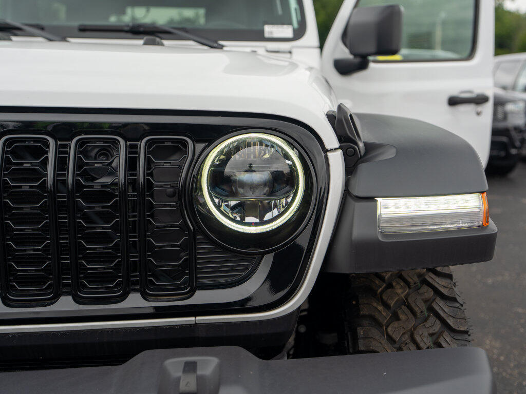 2026 Jeep Wrangler 2-Door Willys - Photo 23