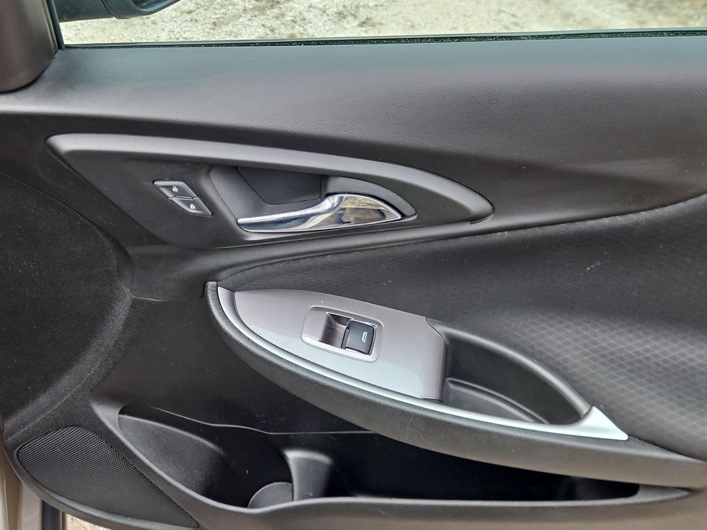 2022 Chevrolet Malibu 1LT - Photo 24