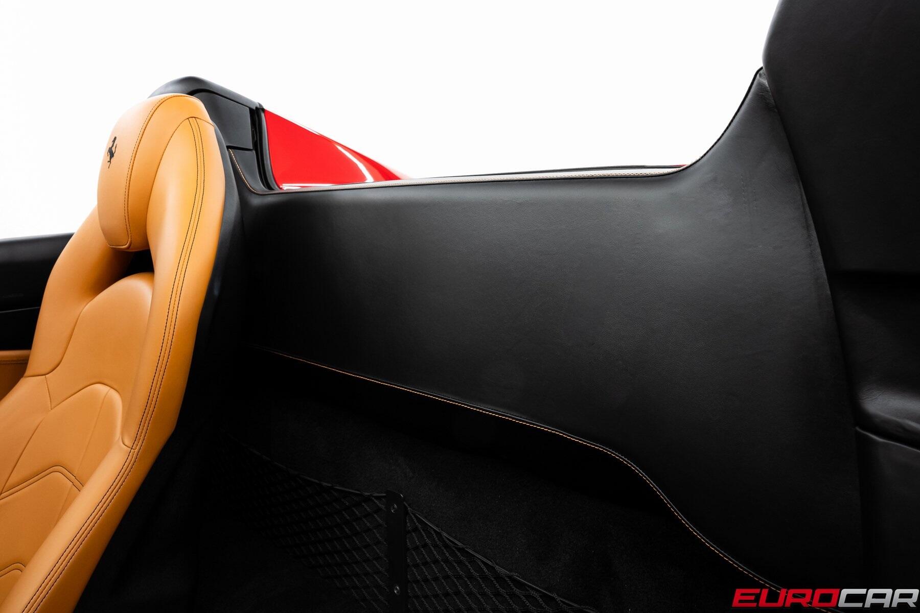 2017 Ferrari 488 Spider *CARBON INTERIOR * IMMACULATE CONDITION*Image 40