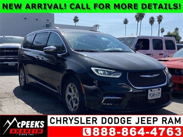 Used 2022 Chrysler Pacifica Limited with VIN 2C4RC1GG0NR182433 for sale in Anaheim, CA