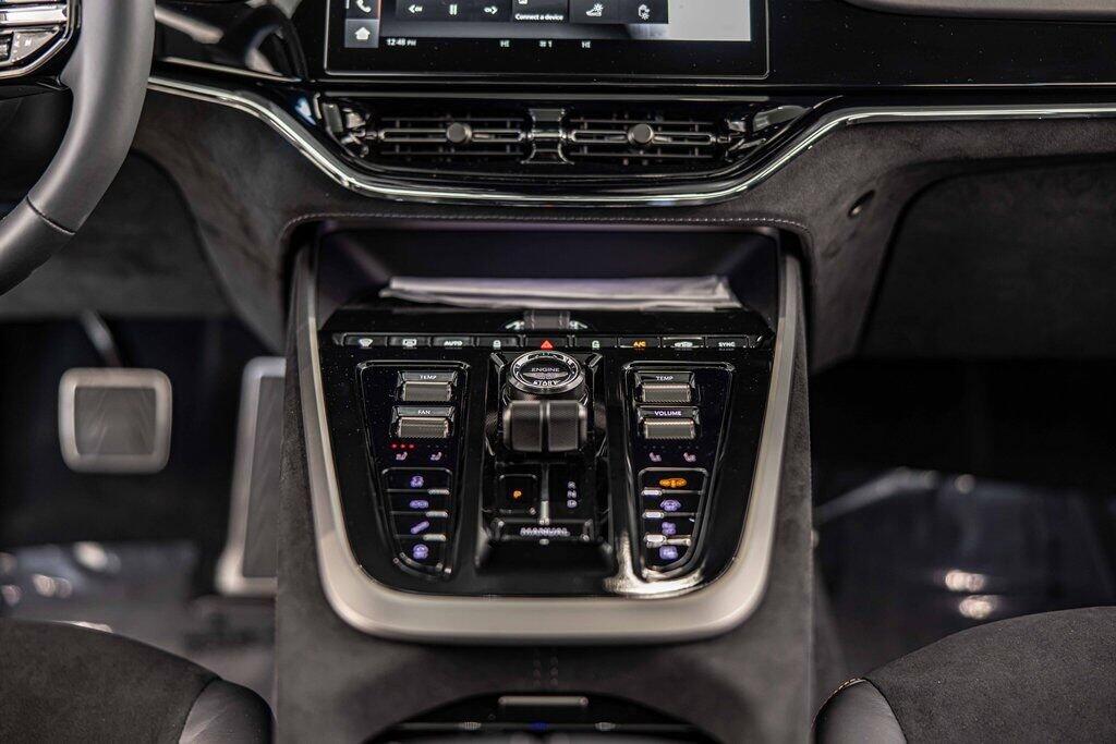2026 Aston Martin DBX S - Photo 38