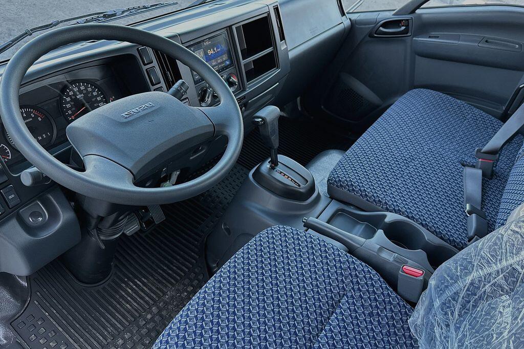 2024 Isuzu NPR HD - Photo 7