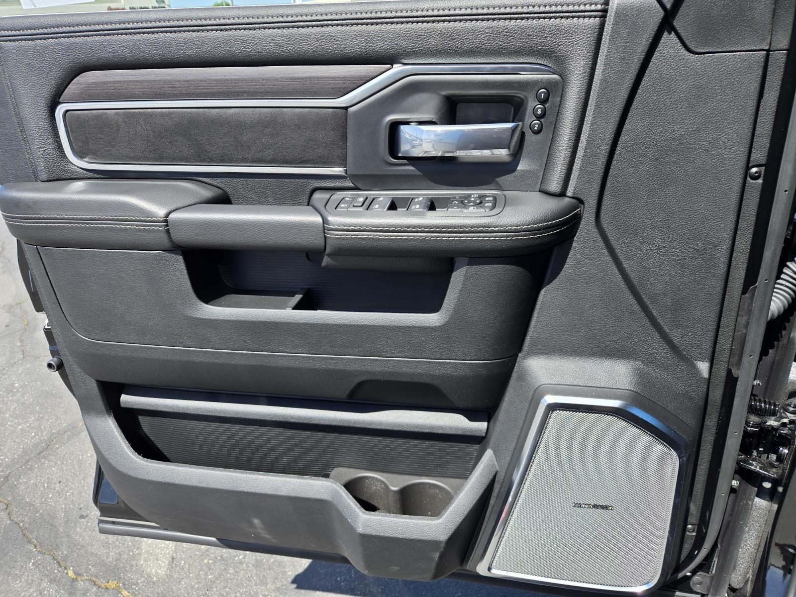 2025 RAM 2500 Laramie - Photo 20