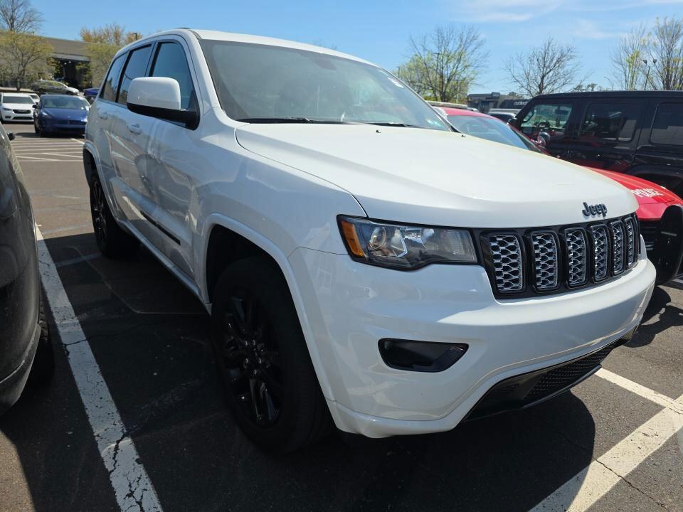 Used 2022 Jeep Grand Cherokee WK Laredo X with VIN 1C4RJFAG7NC118006 for sale in New Ulm, Minnesota