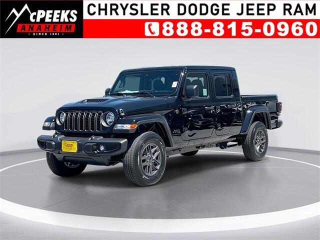 2025 Jeep Gladiator Sport S's photo