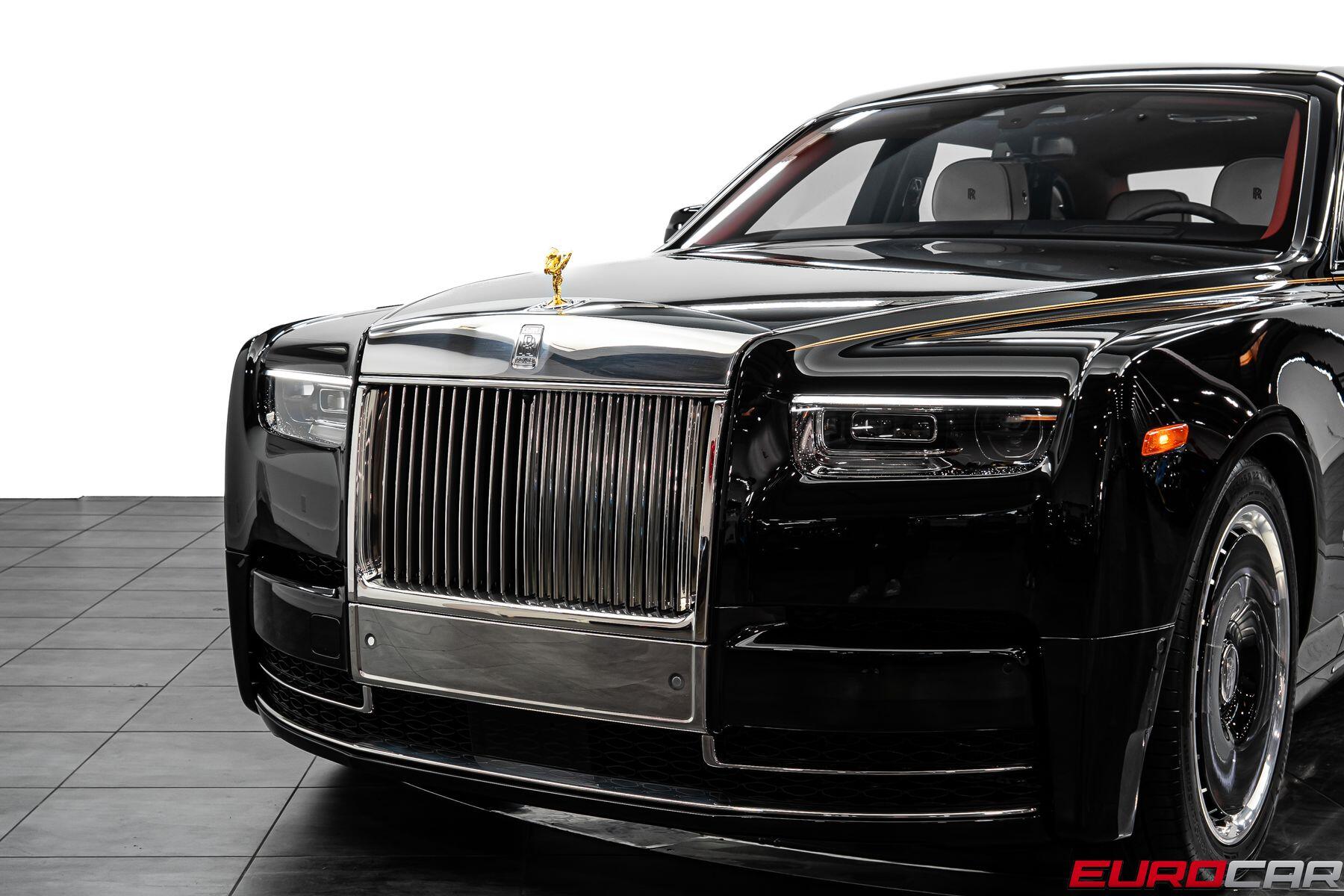 2023 Rolls-Royce Phantom EWB *CASCADE GOLD PASSENGER FASCIA*Image 14