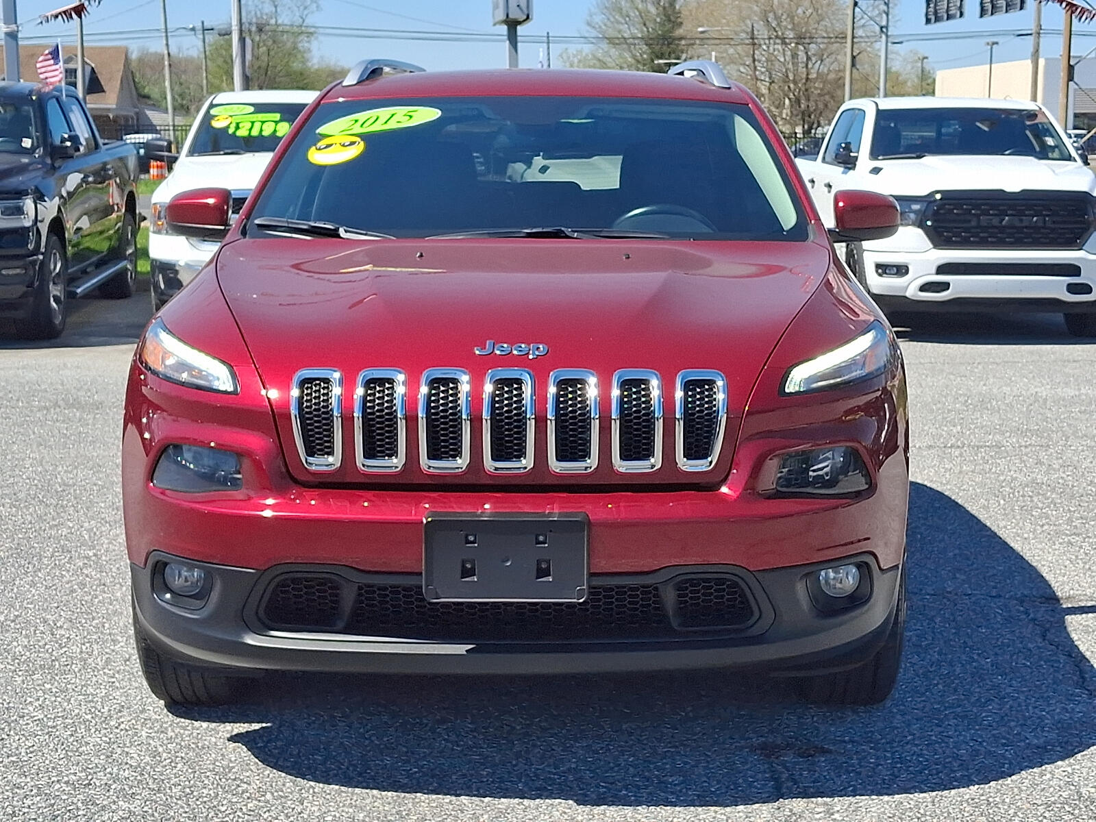 Used 2015 Jeep Cherokee Latitude with VIN 1C4PJMCB0FW772262 for sale in New Castle, DE