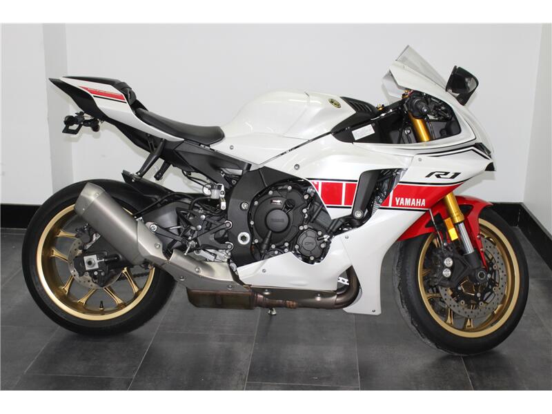 2022 Yamaha YZF-R1 World GP 60TH Annivesary Edition