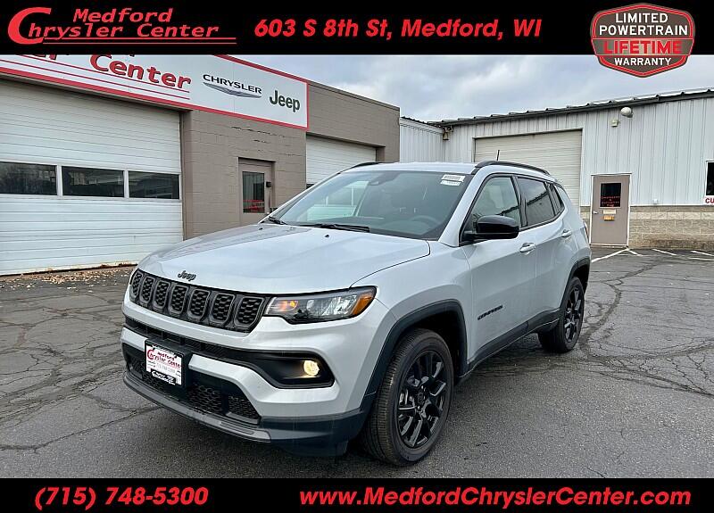 2025 Jeep Compass Latitude's photo