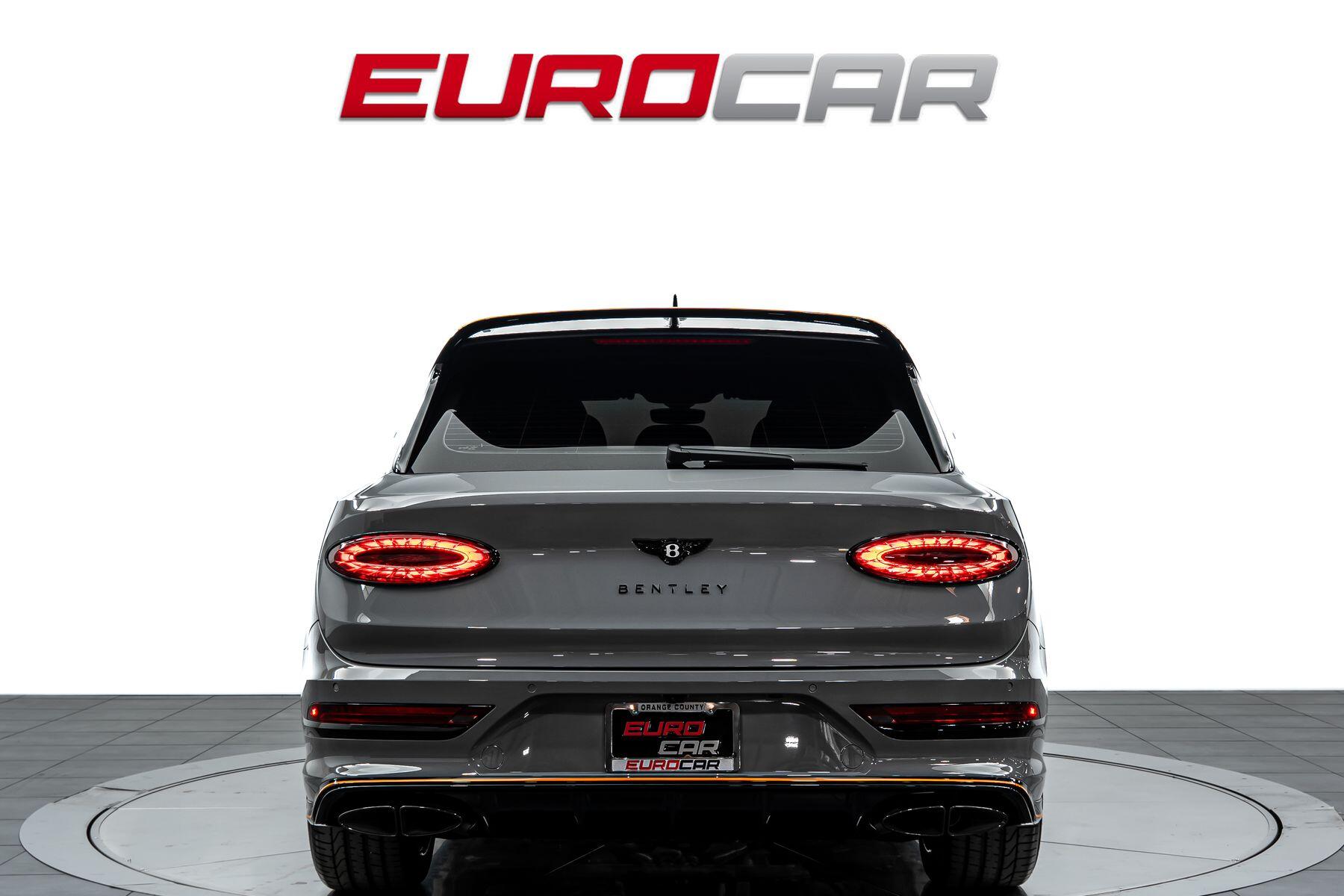 2025 Bentley Bentayga S Black Edition *PANORAMIC SUNROOF*Image 4