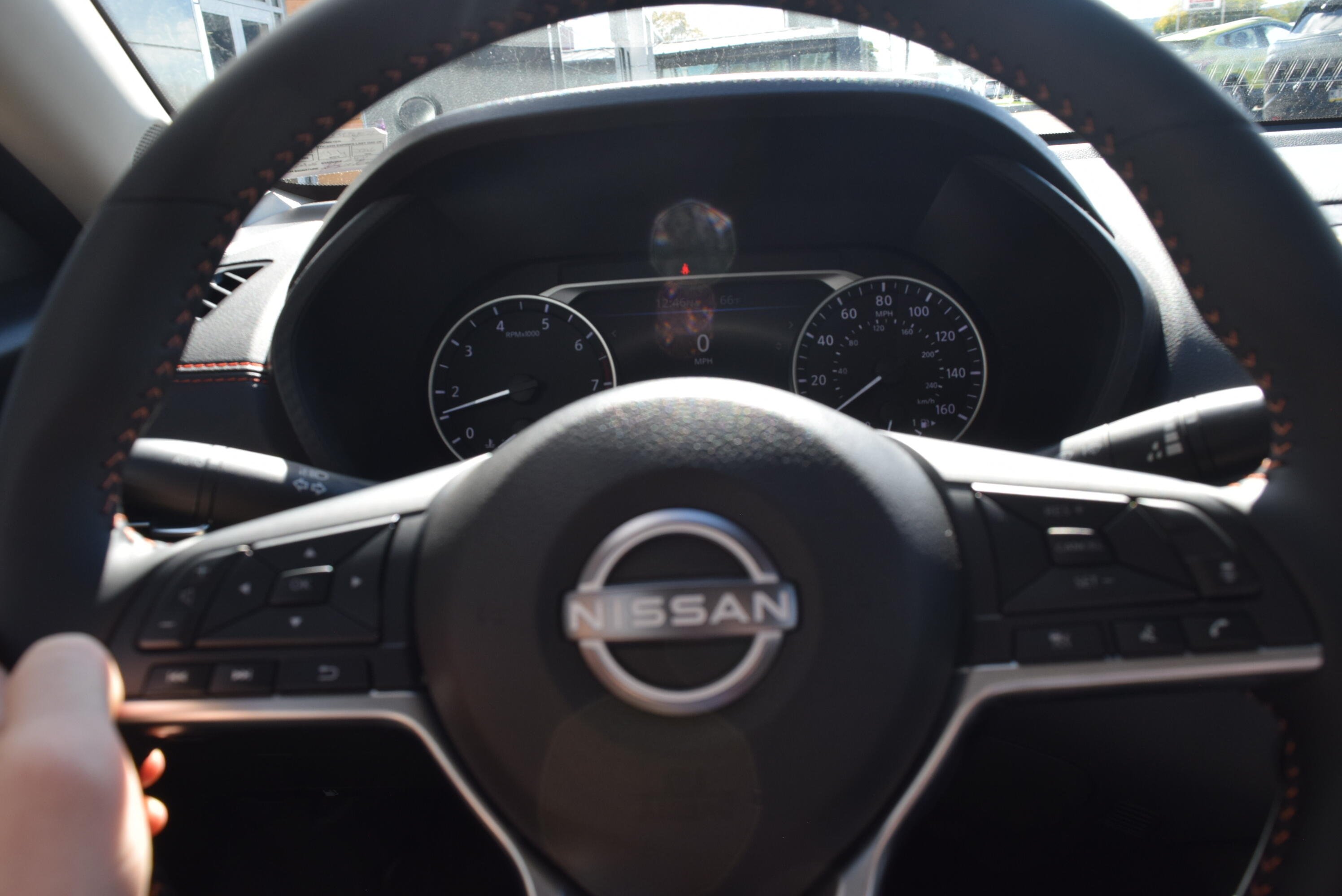 2025 Nissan Sentra SR - Photo 12