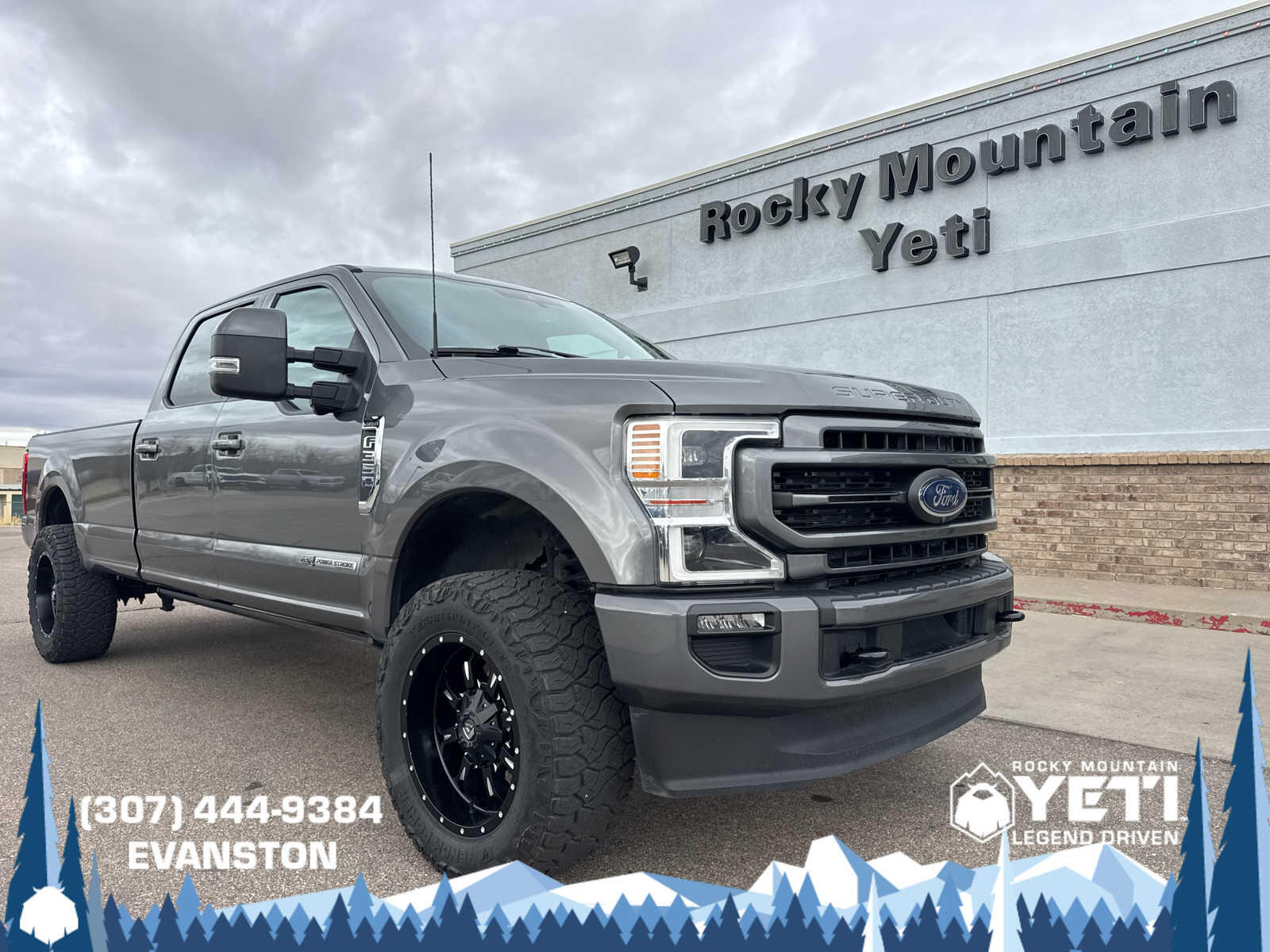 2022 Ford F-350 Super Duty Lariat's photo