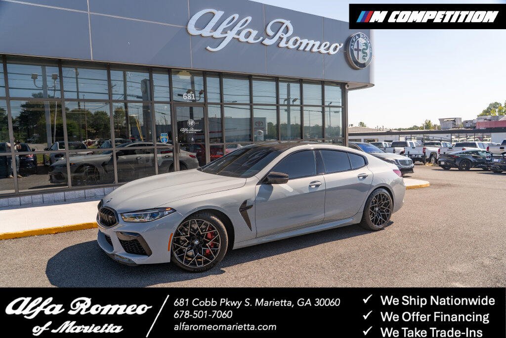 2023 BMW M8