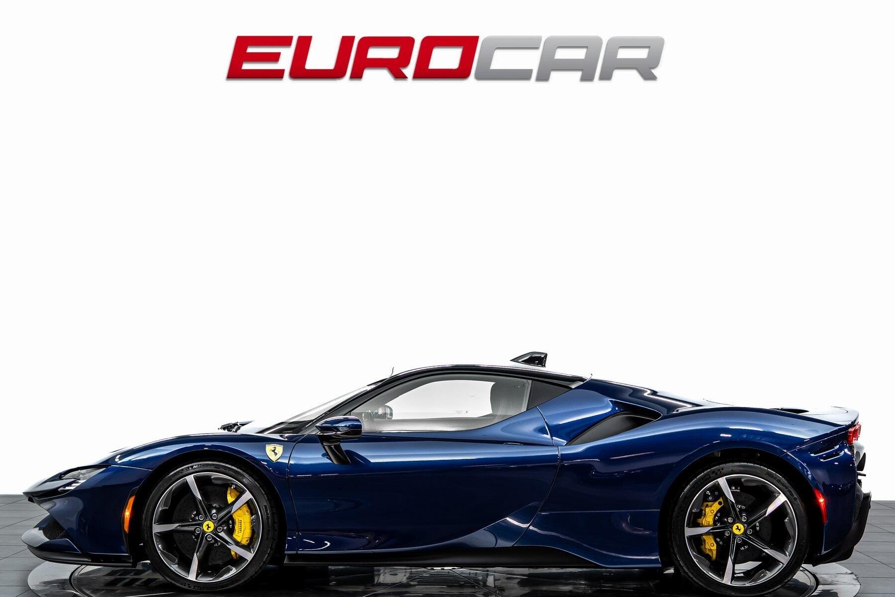 Used 2023 Ferrari SF90 Stradale *CARBON FIBER STEERING WHEEL W/ LEDS*Image 2