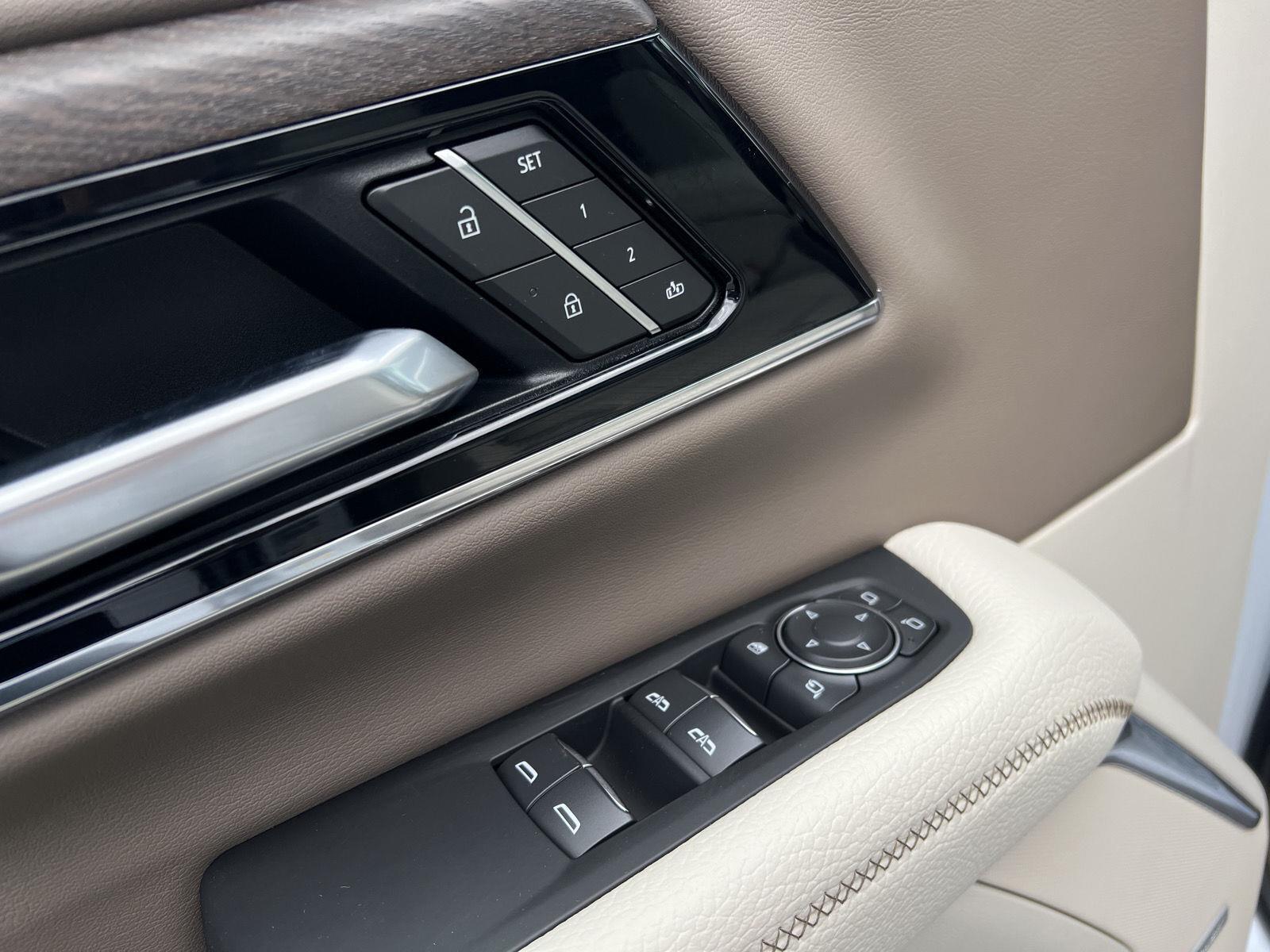 2026 GMC Yukon Denali - Photo 14