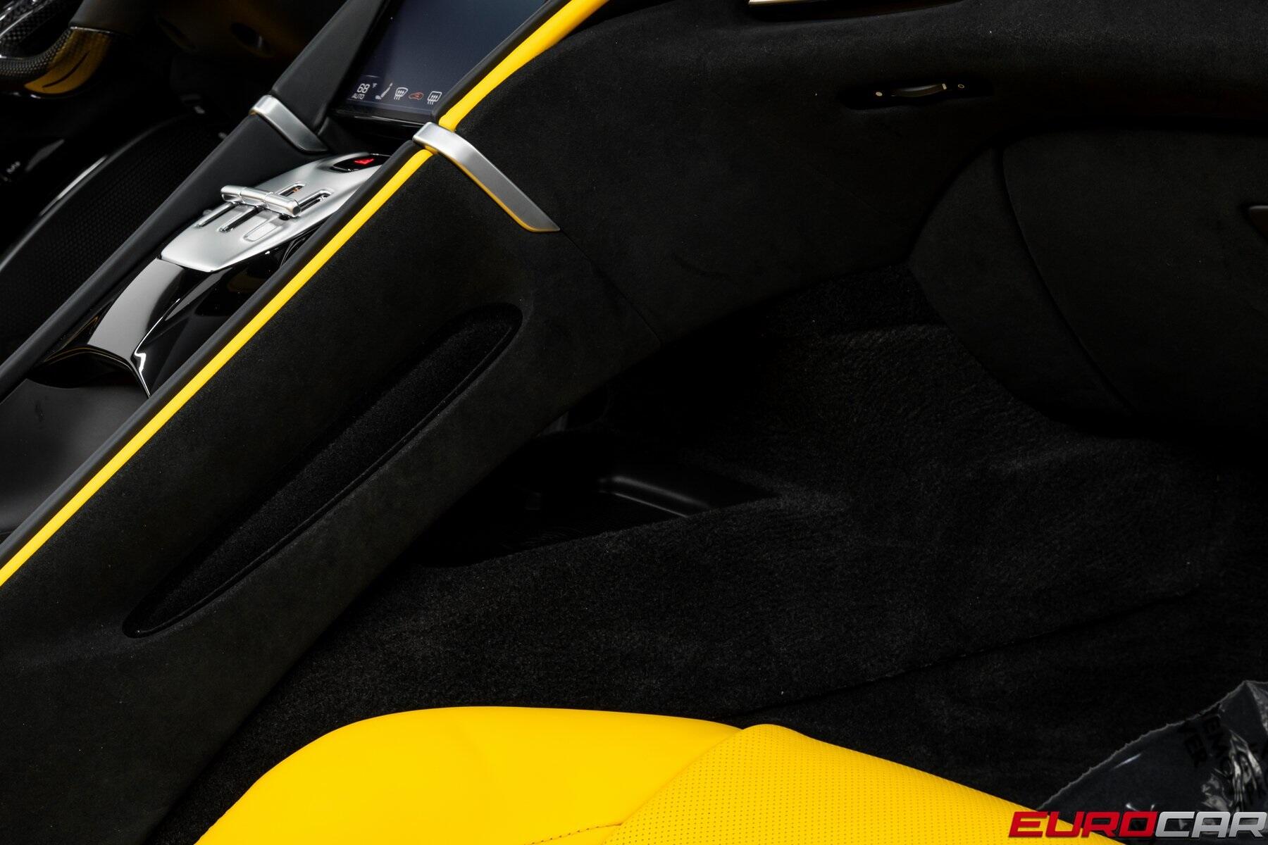 Used 2025 Ferrari Roma *FULL BODY PPF * CARBON FIBER LED STEERING WHEEL*Image 36