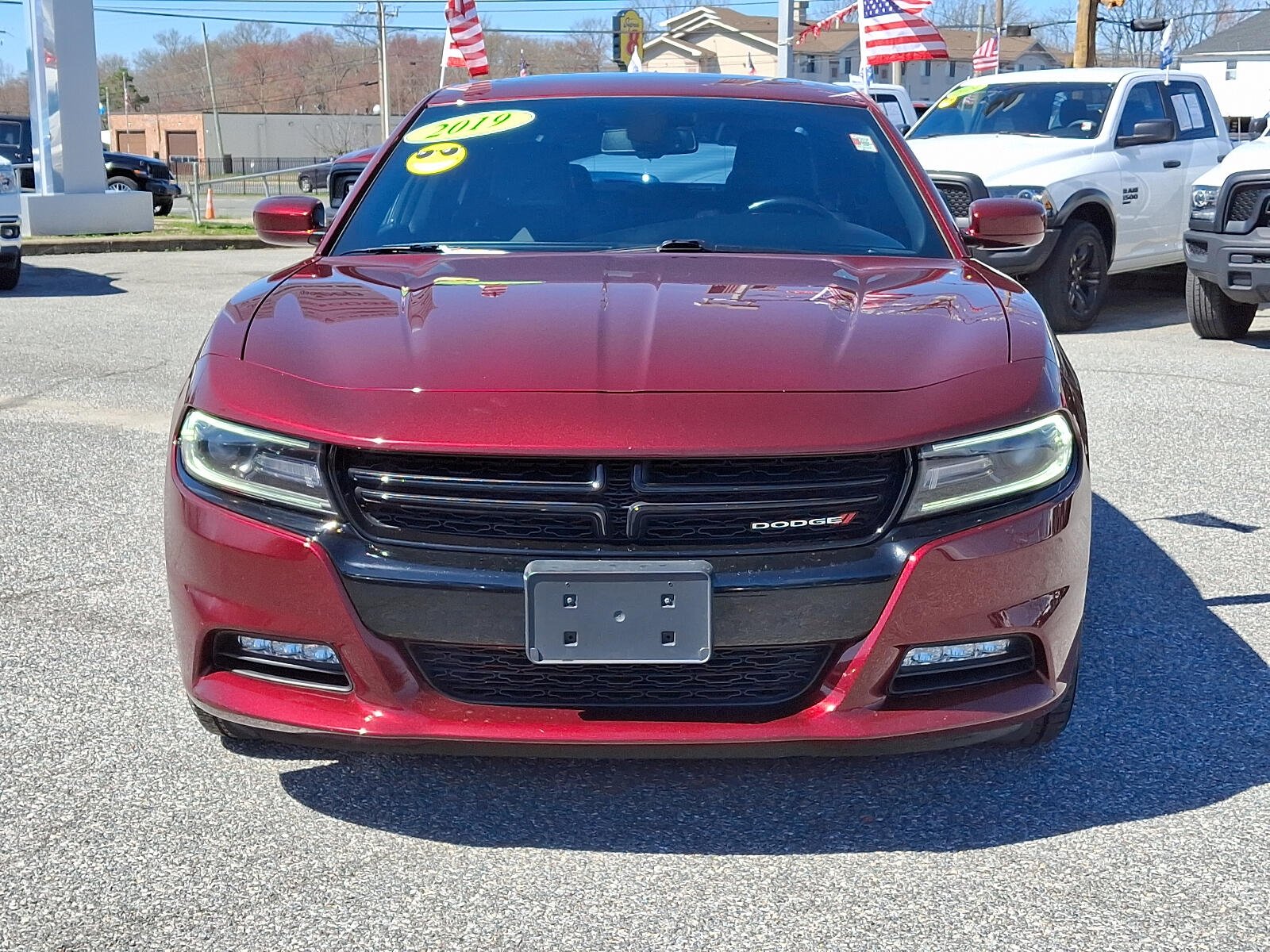Used 2019 Dodge Charger SXT with VIN 2C3CDXJG2KH730503 for sale in New Castle, DE