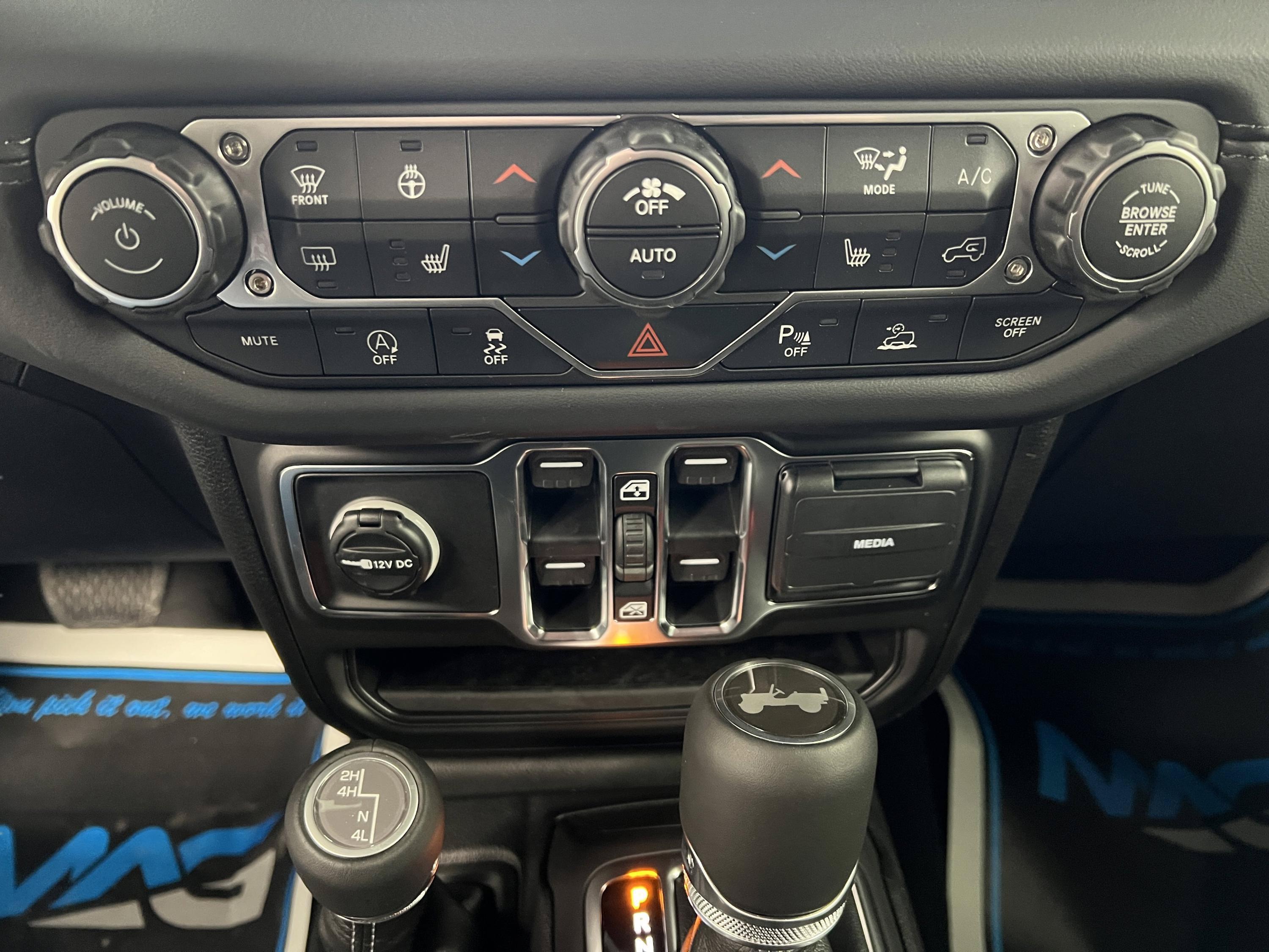 2026 Jeep Wrangler 4-Door Sahara - Photo 19