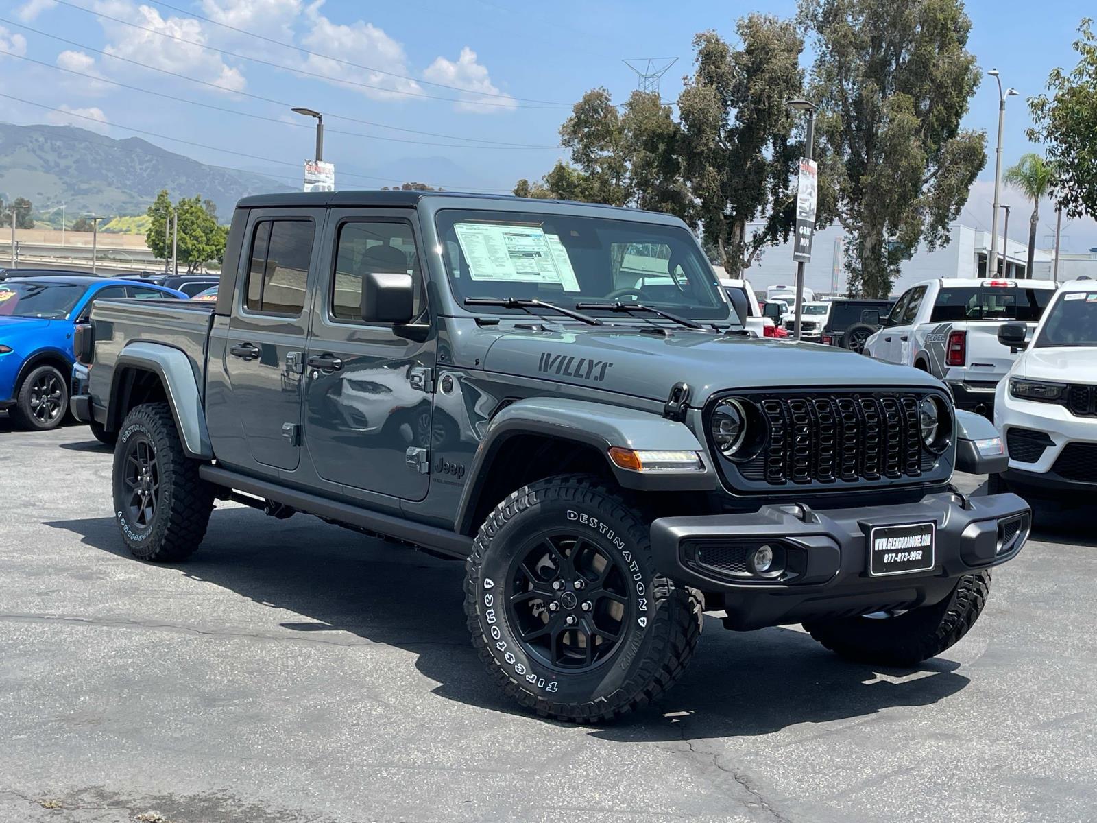 2025 Jeep Gladiator Willys Auto's photo
