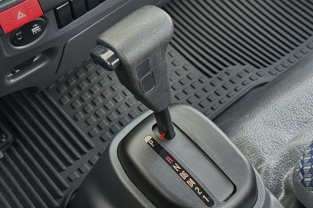 2024 Isuzu NPR HD - Photo 15