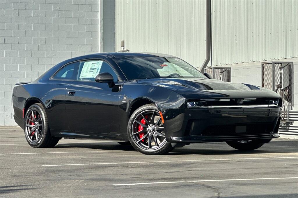 Used 2024 Dodge Charger Daytona Scat Pack with VIN 2C3CDBDKXRR207723 for sale in Fresno, CA