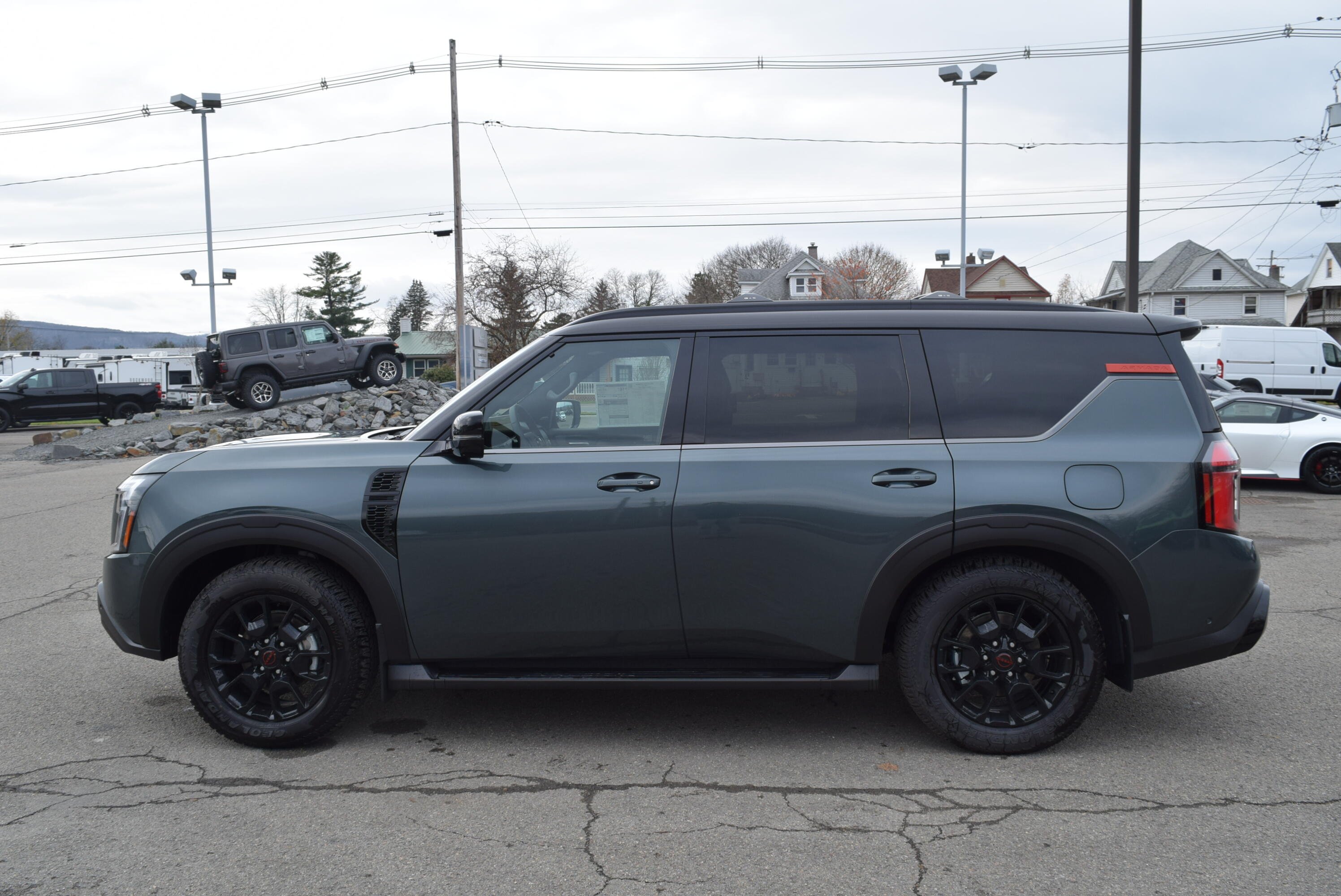 2025 Nissan Armada Pro-4x