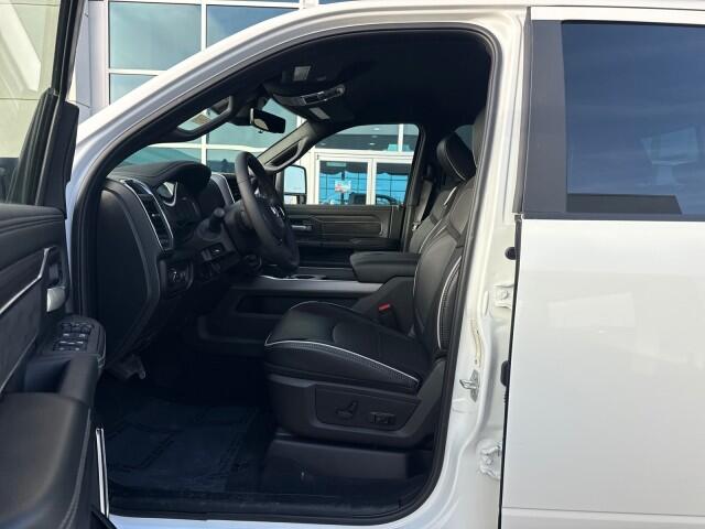 2026 RAM 3500 Laramie - Photo 10