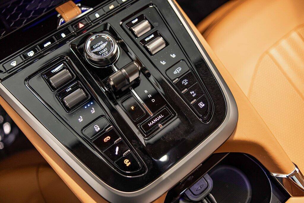 2026 Aston Martin DBX 707 - Photo 31