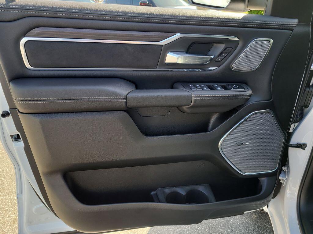 2026 RAM 1500 Laramie - Photo 16