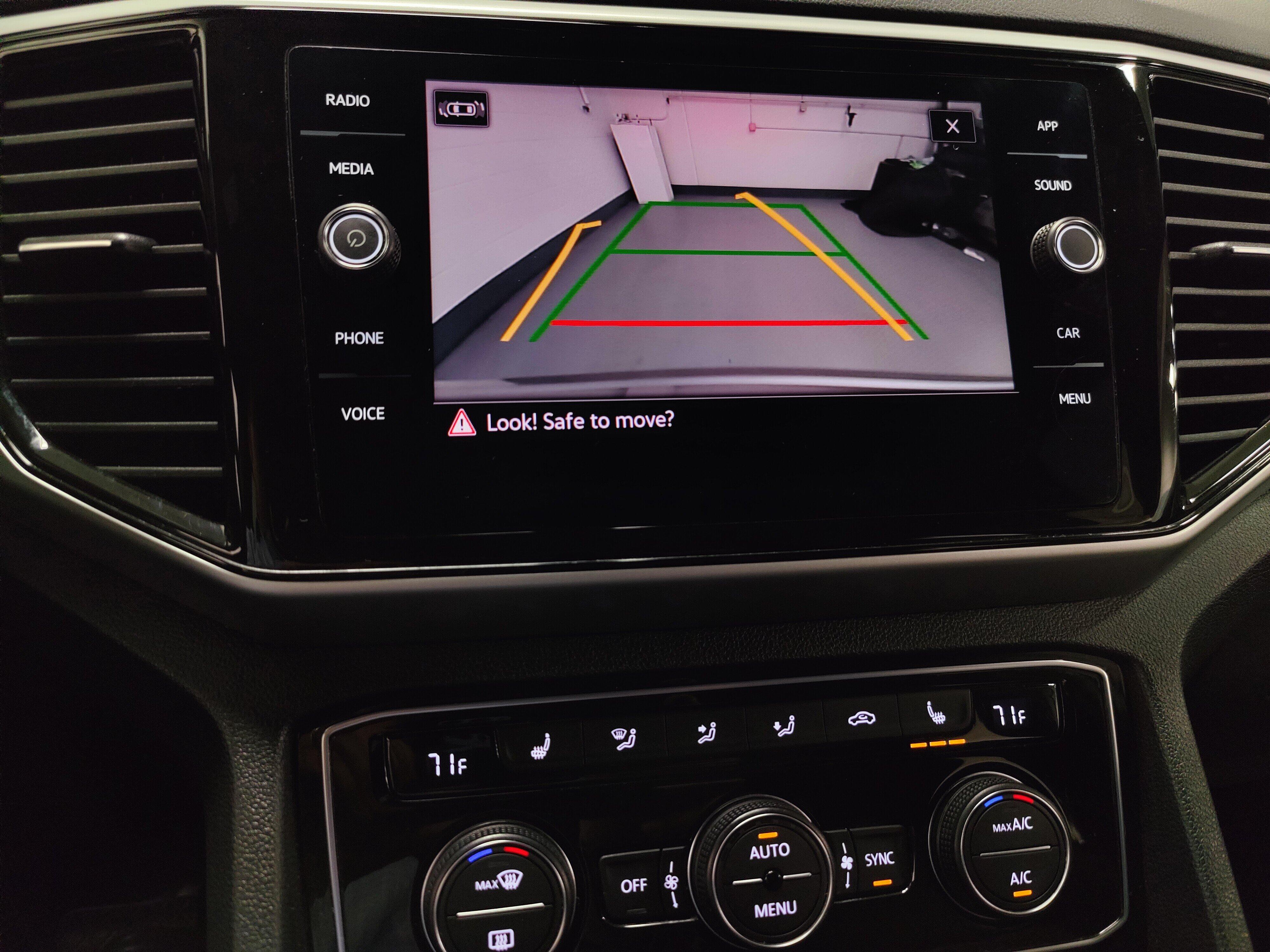 2023 Volkswagen Atlas Cross Sport SE w/Tech - Photo 21