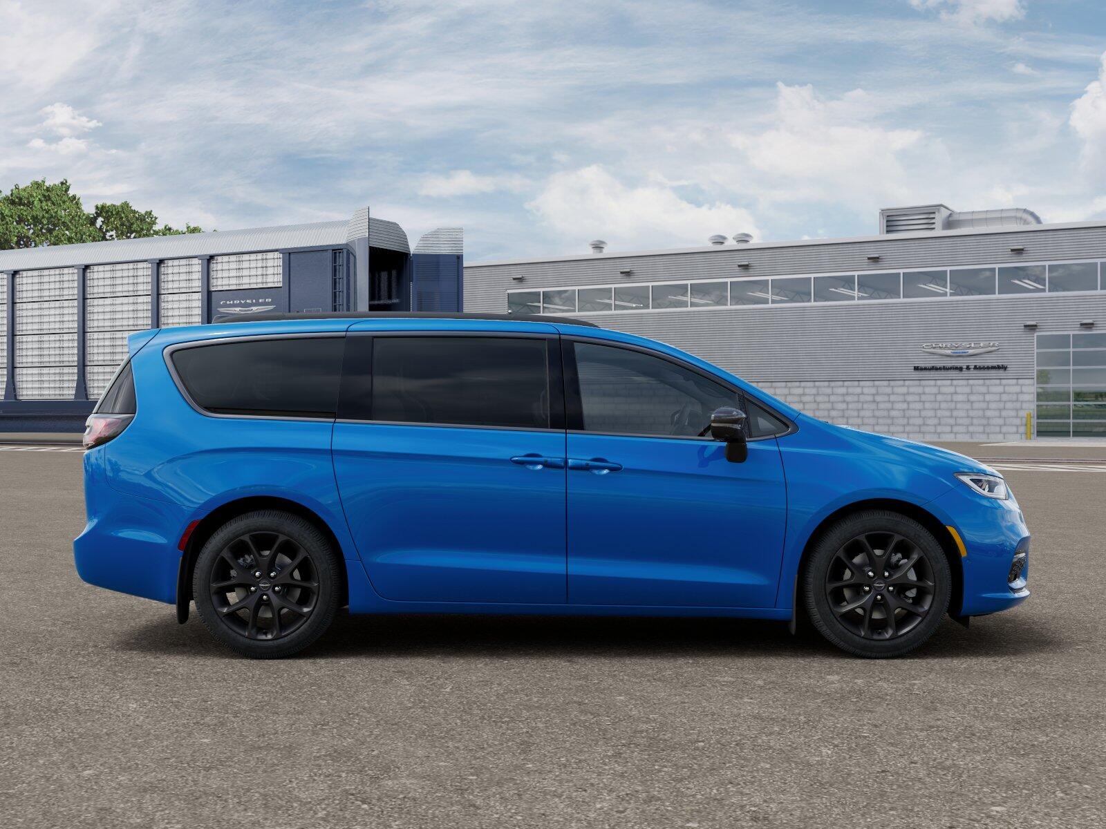 2026 Chrysler Pacifica Select - Photo 33