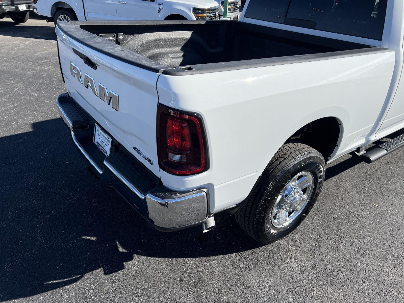 2026 RAM 2500 Tradesman - Photo 44