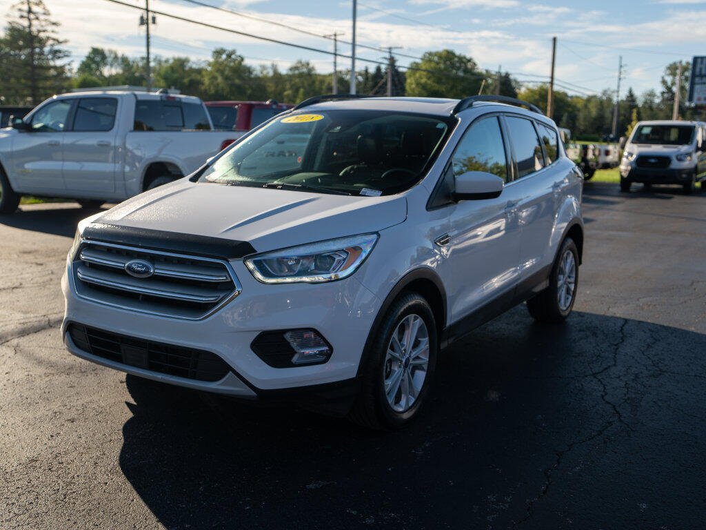Used 2018 Ford Escape SEL with VIN 1FMCU9HDXJUB56095 for sale in Angola, IN