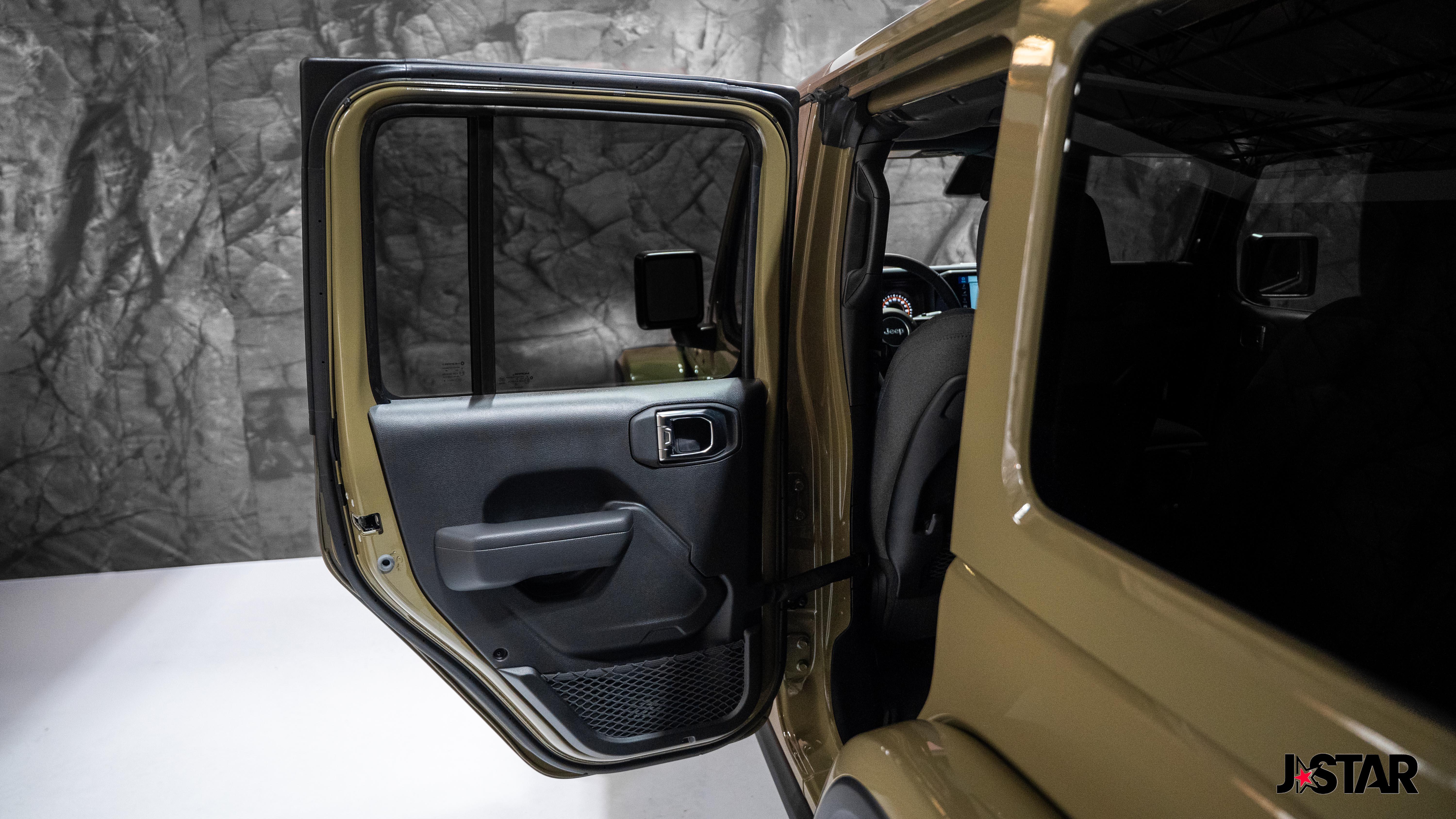 2025 Jeep Wrangler 4-Door Rubicon - Photo 12