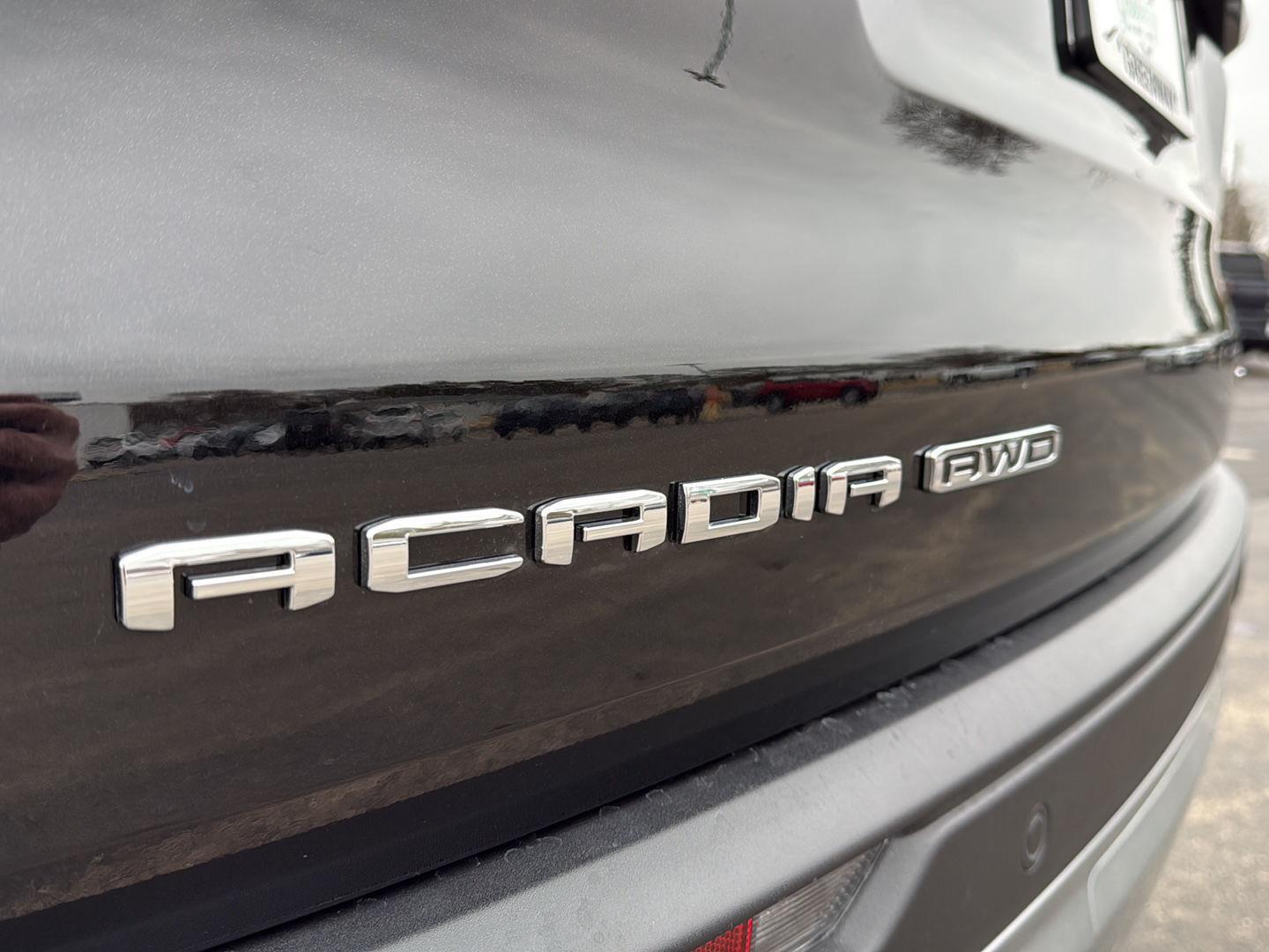 2026 GMC Acadia Elevation - Photo 9