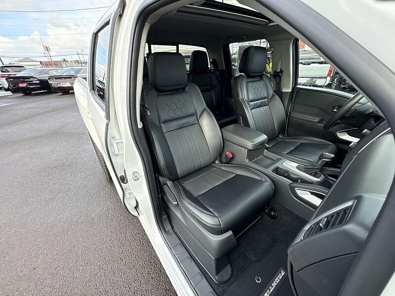 2024 Nissan Frontier SL - Photo 24