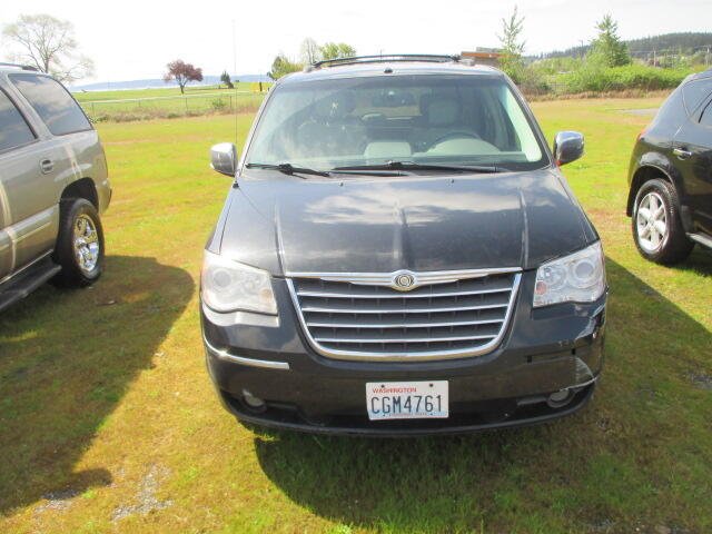 Used 2008 Chrysler Town & Country Limited with VIN 2A8HR64X18R646967 for sale in Oak Harbor, WA