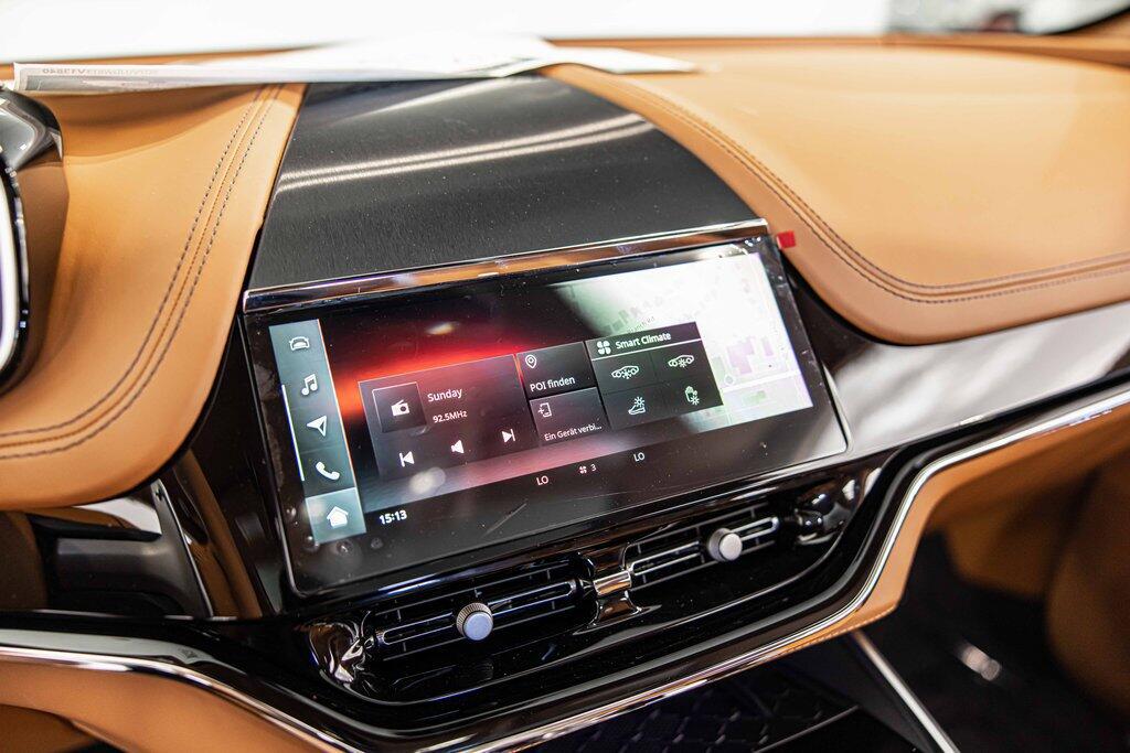 2026 Aston Martin DBX 707 - Photo 27