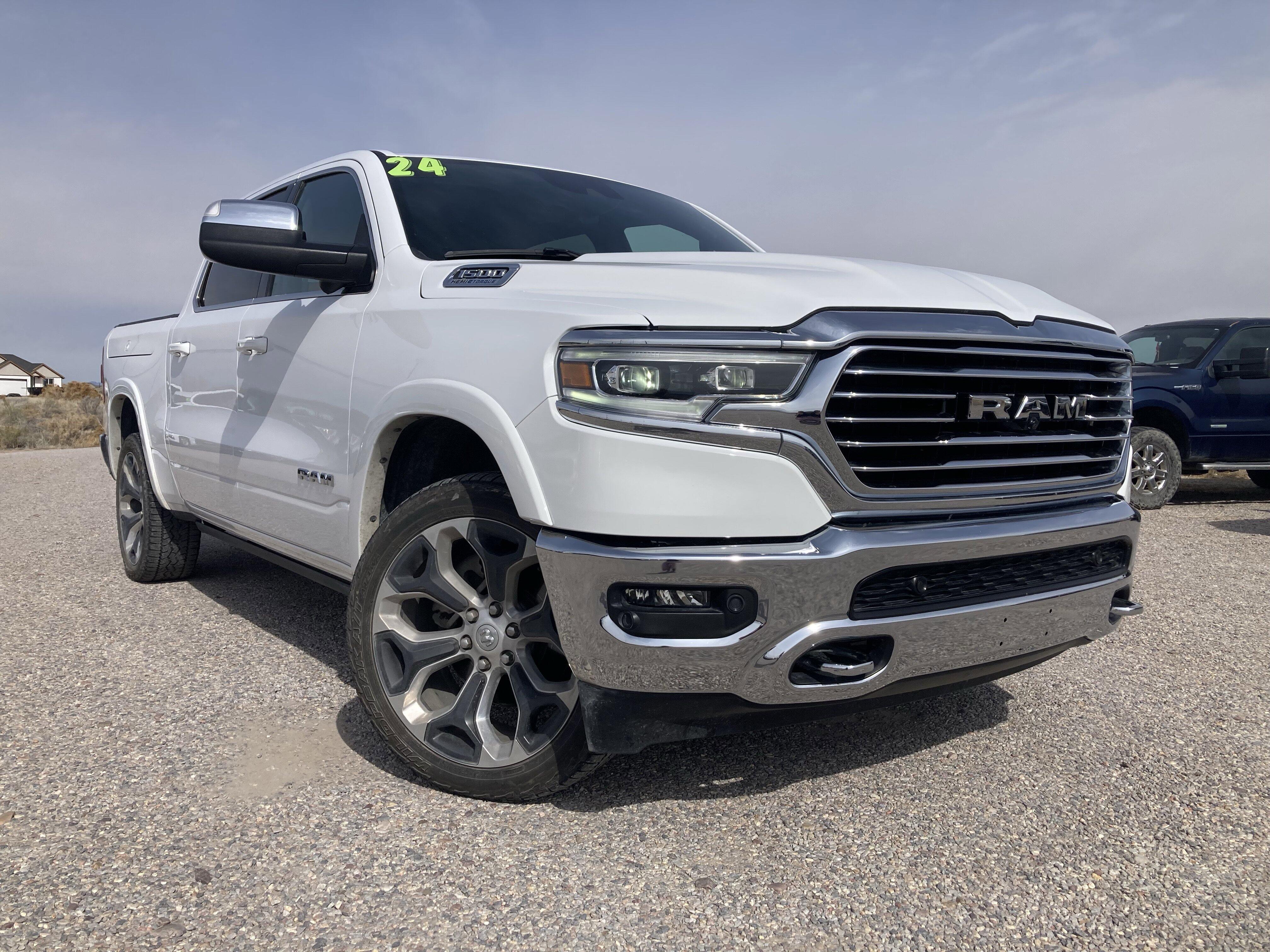 2024 RAM 1500 Longhorn 4x4 Crew Cab 5'7's photo