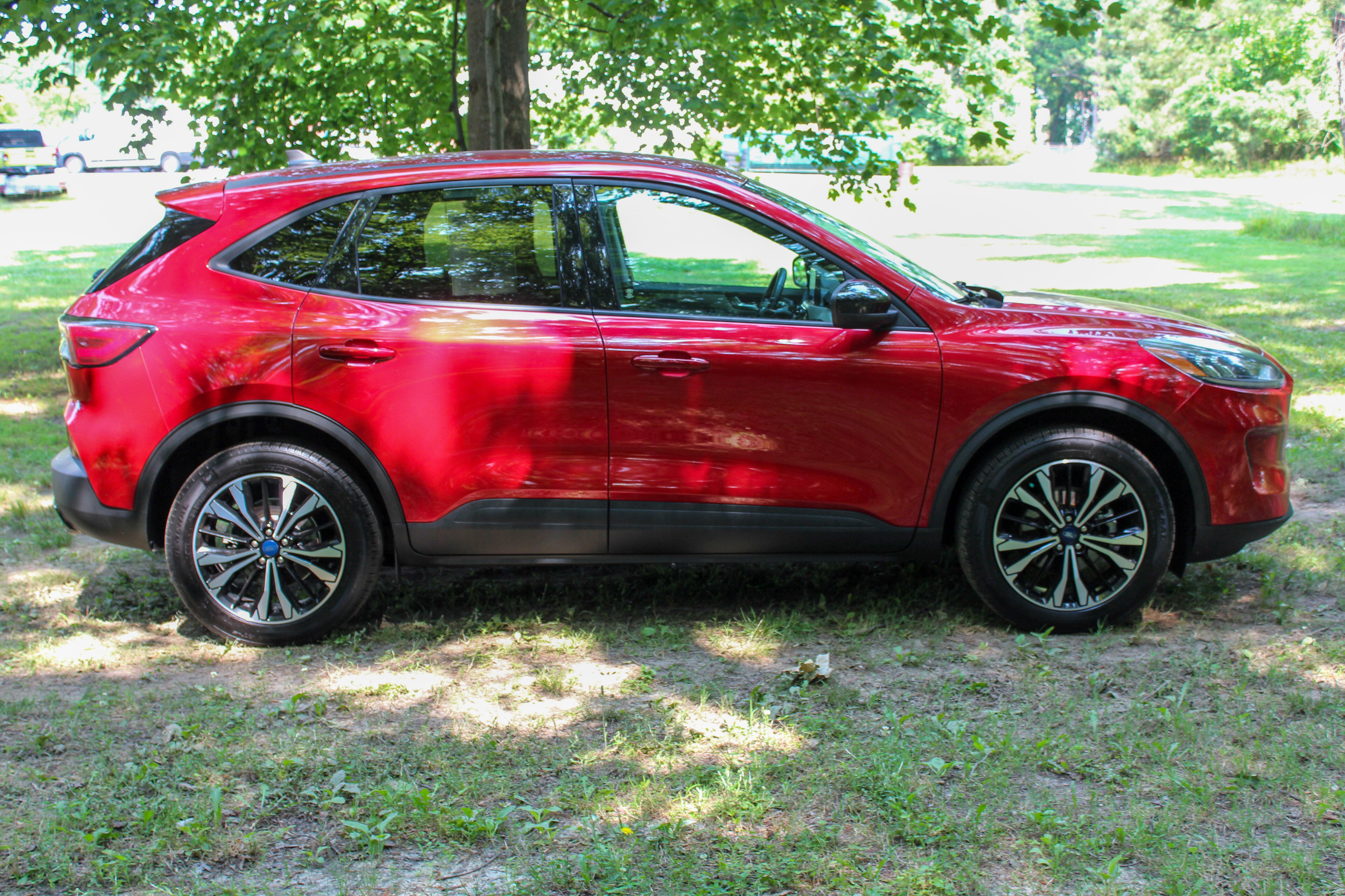 Used 2021 Ford Escape SE with VIN 1FMCU9G63MUA31575 for sale in Suffolk, VA