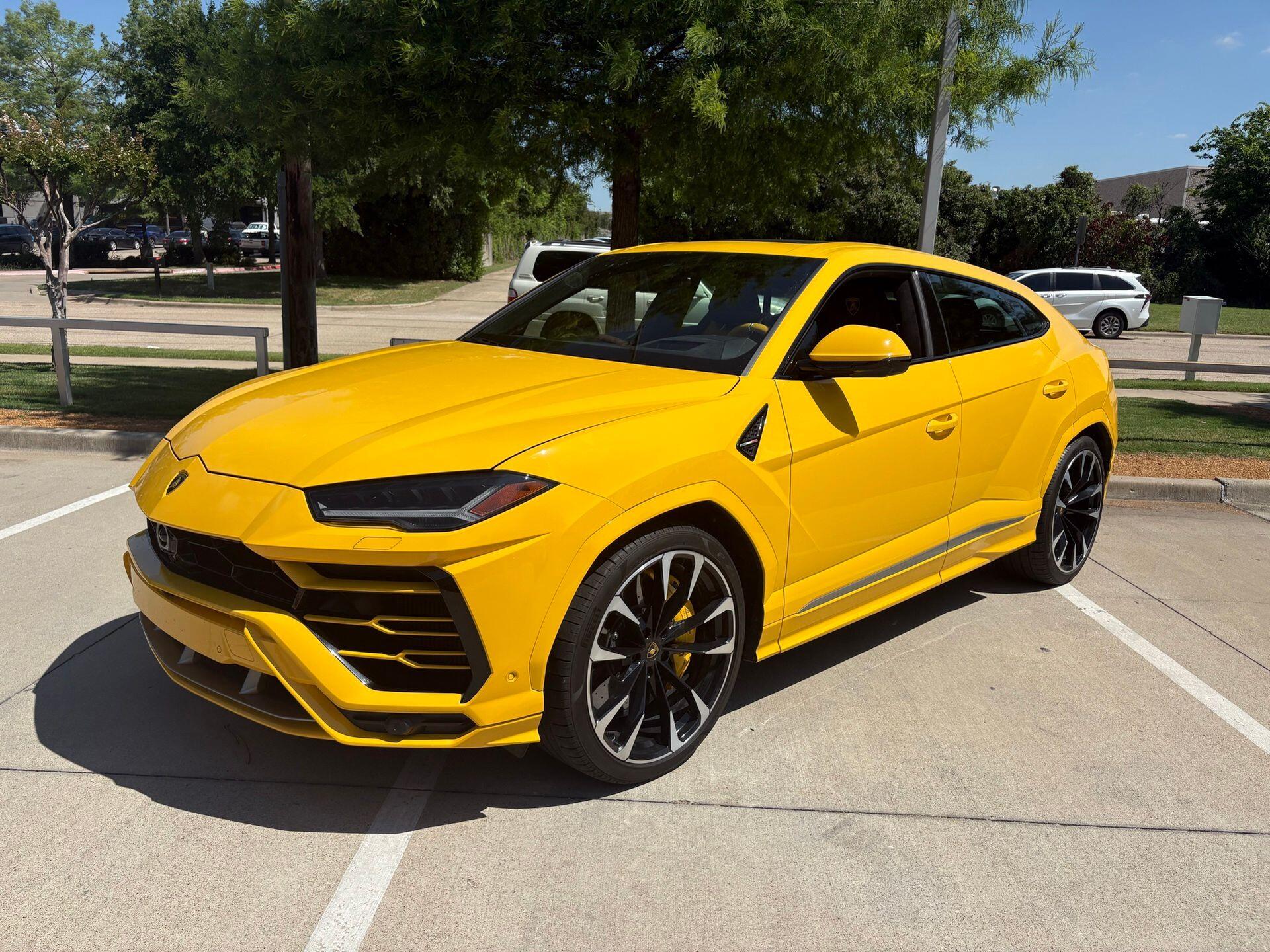 2021 Lamborghini Urus 4.0 V8's photo