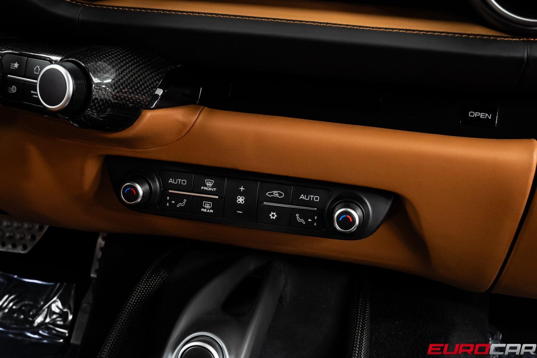 2020 Ferrari 812 Superfast *CARBON FIBER STEERING WHEEL * DAYTONA  SEATS*Image 33