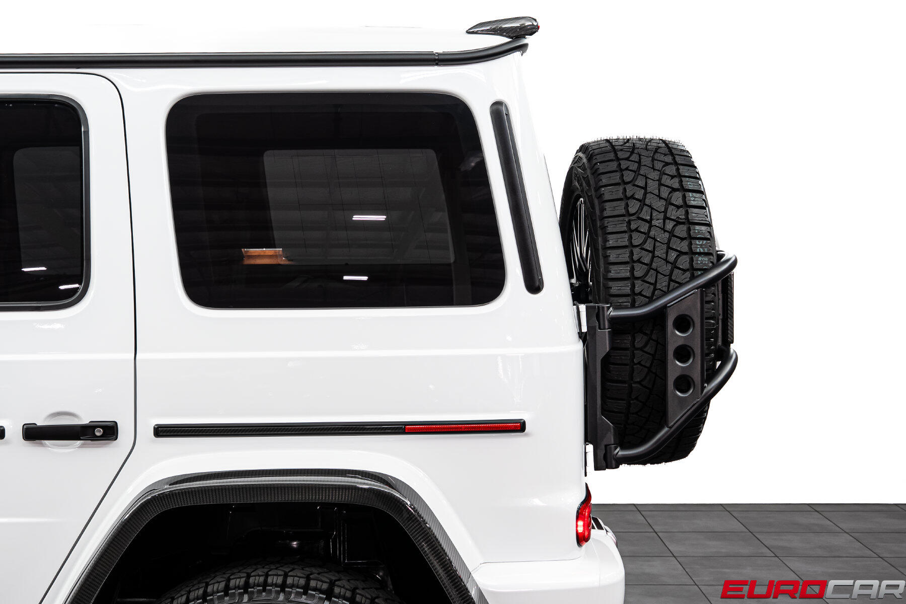 2023 Mercedes-Benz G-Class G 63 AMG 4x4&sup2; *CHERRY WOOD LUGGAGE COMPARTMENT*Image 21