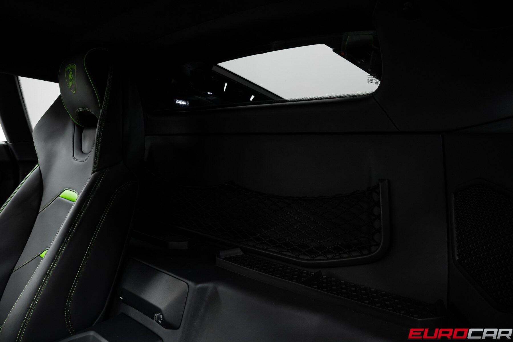 2023 Lamborghini Huracan EVO RWD *HIGH GLOSS BLACK STYLE PACKAGE* Image 35